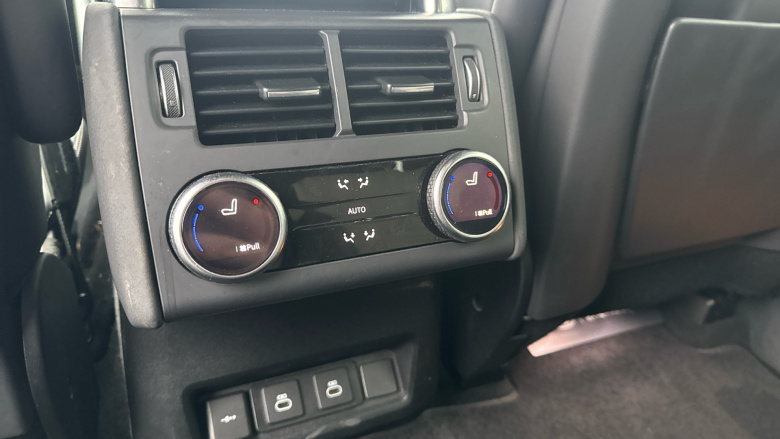 Land Rover Discovery 3.0 D300 Metropolitan Edition 5dr Auto Diesel Station Wagon